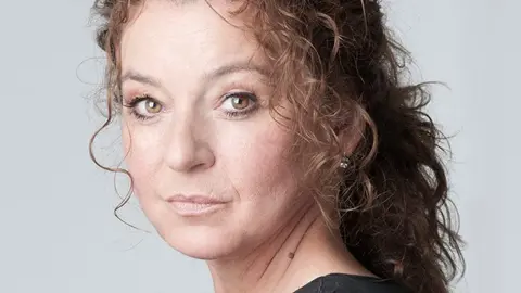 B&aacute;tori &Eacute;va